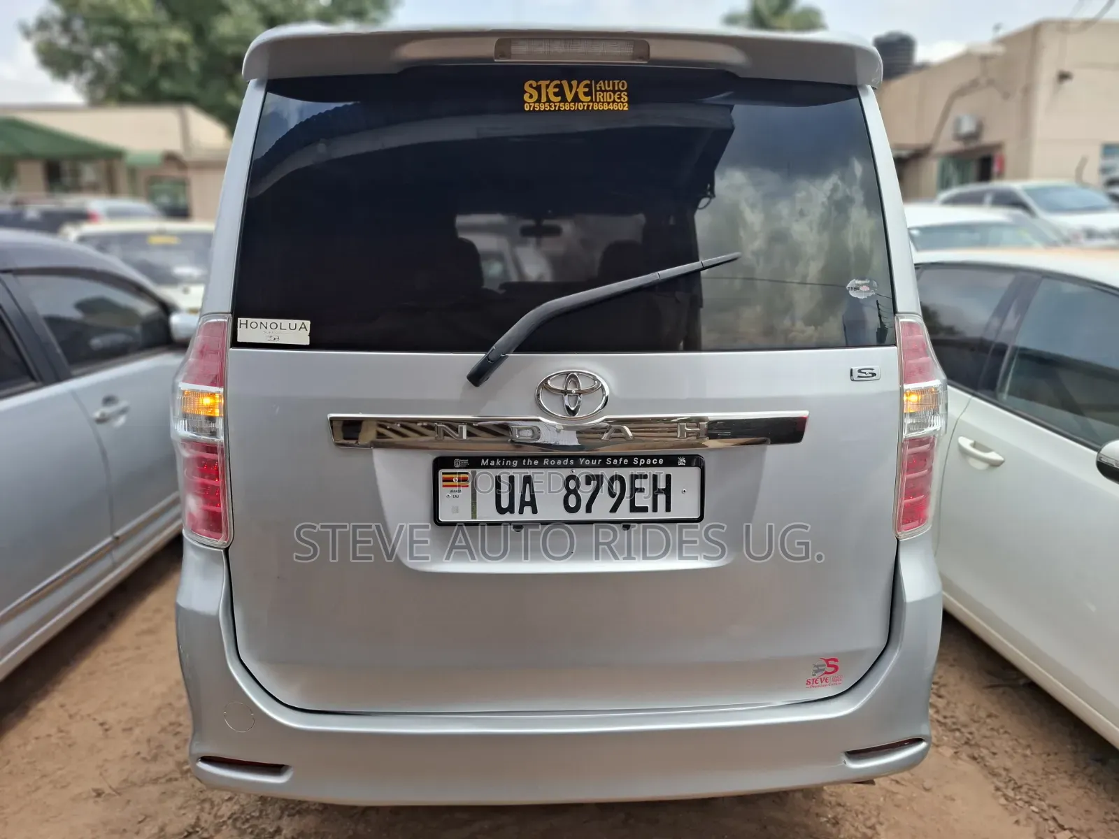 Toyota Noah 2009 Silver