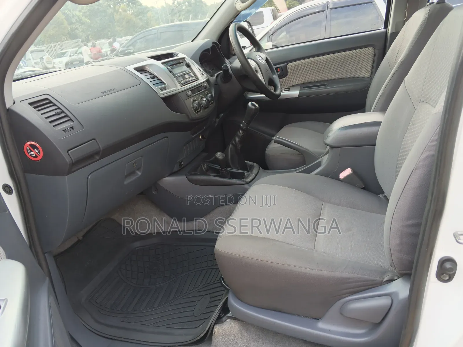 Toyota Hilux 2014 White