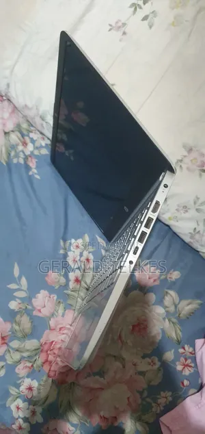 Laptop HP 14-dq2031tg 16GB Intel Core i3 SSD 256GB