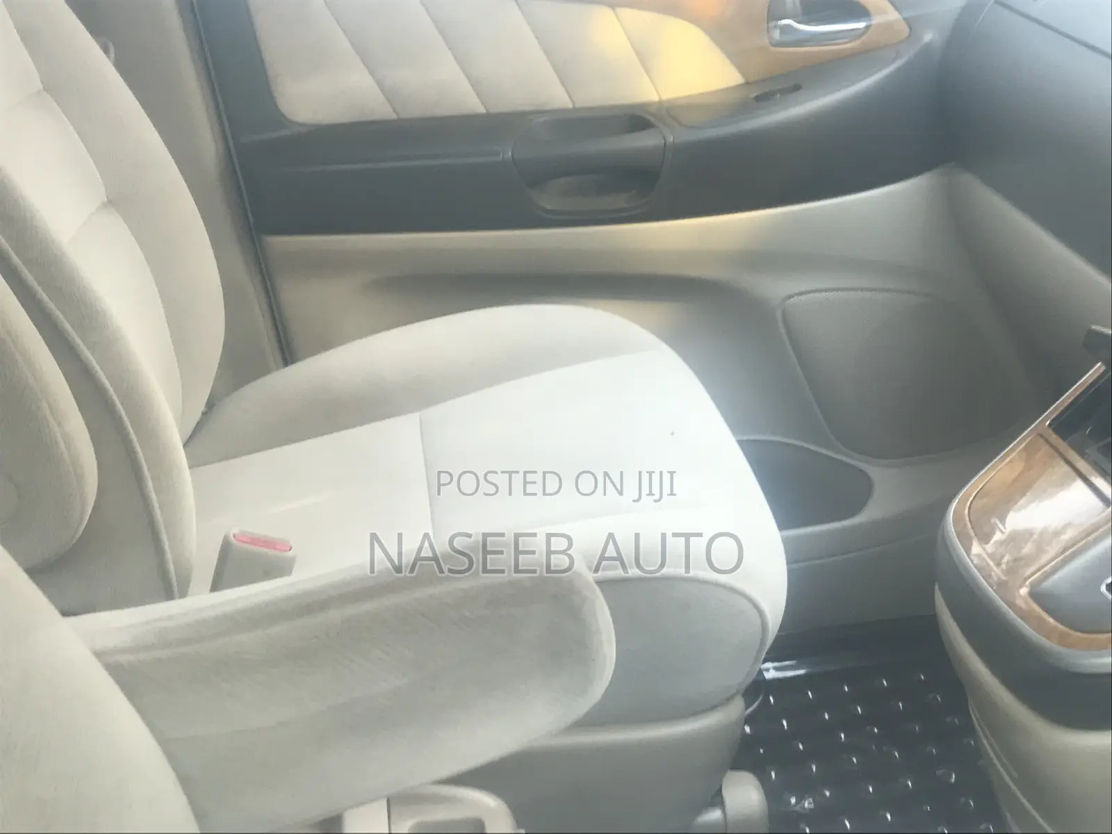 Toyota Alphard 2006 White
