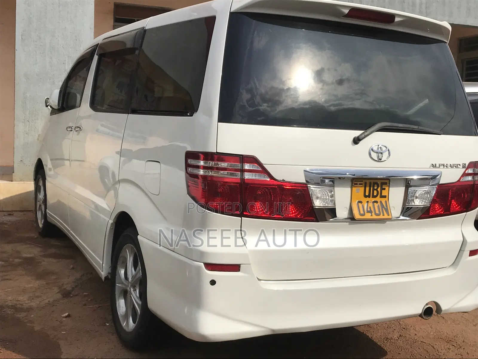Toyota Alphard 2006 White