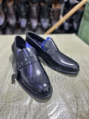 Clarcks Men's Classic Black Slip-on Leather Shoe-All Black