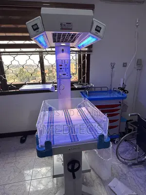 Baby Warmer With Phototherapy