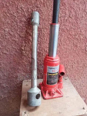 10 Tonne Hydraulic Jack + Wheel Spanner 41