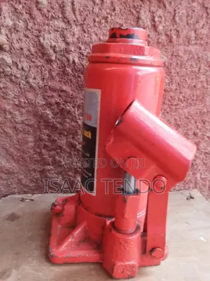 10 Tonne Hydraulic Jack + Wheel Spanner 41