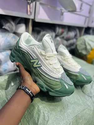 New Balance Sneakers