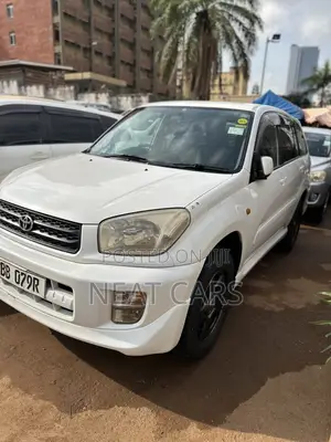 Toyota RAV4 2005 White