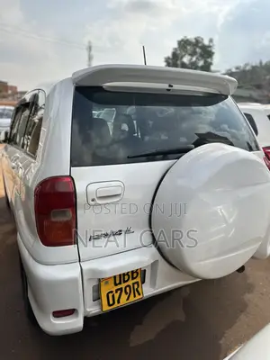 Toyota RAV4 2005 White