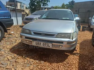 Toyota Corolla 2000 Silver