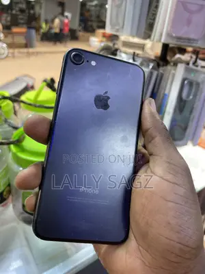 Apple iPhone 7 32 GB Black