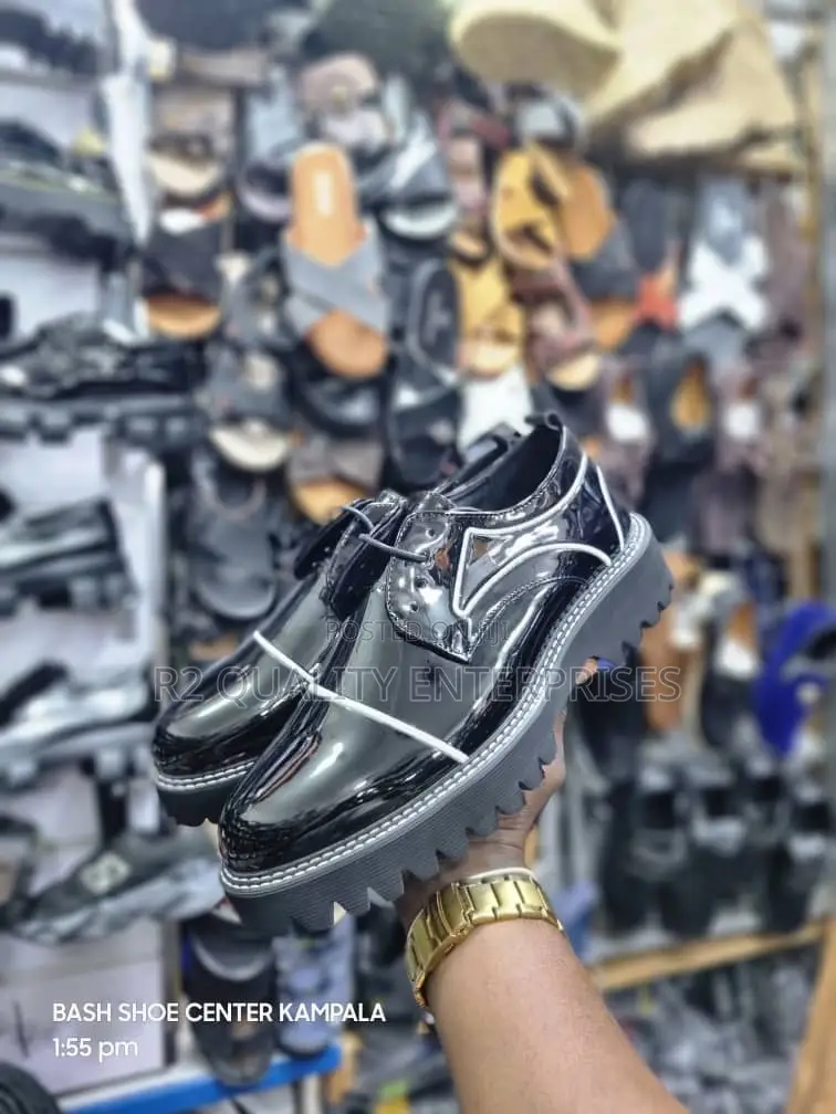 Givenchy Men Classic Shoe