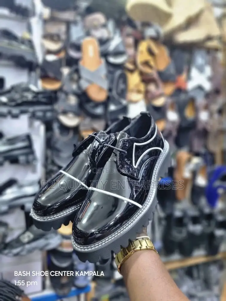 Givenchy Men Classic Shoe