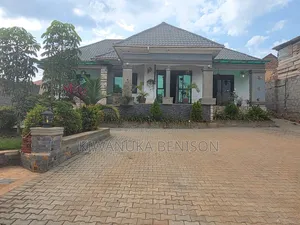 4bdrm House in Nabbingo, Central Division for sale
