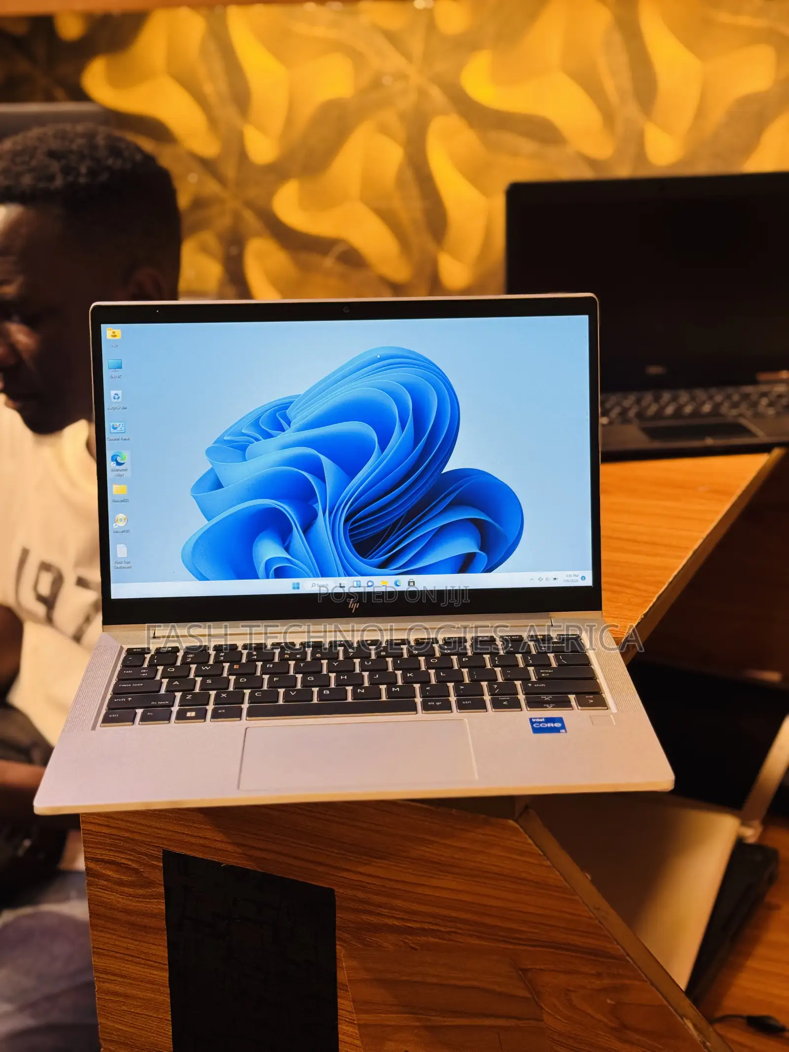New Laptop HP 630 16GB Intel Core i7 SSD 512GB