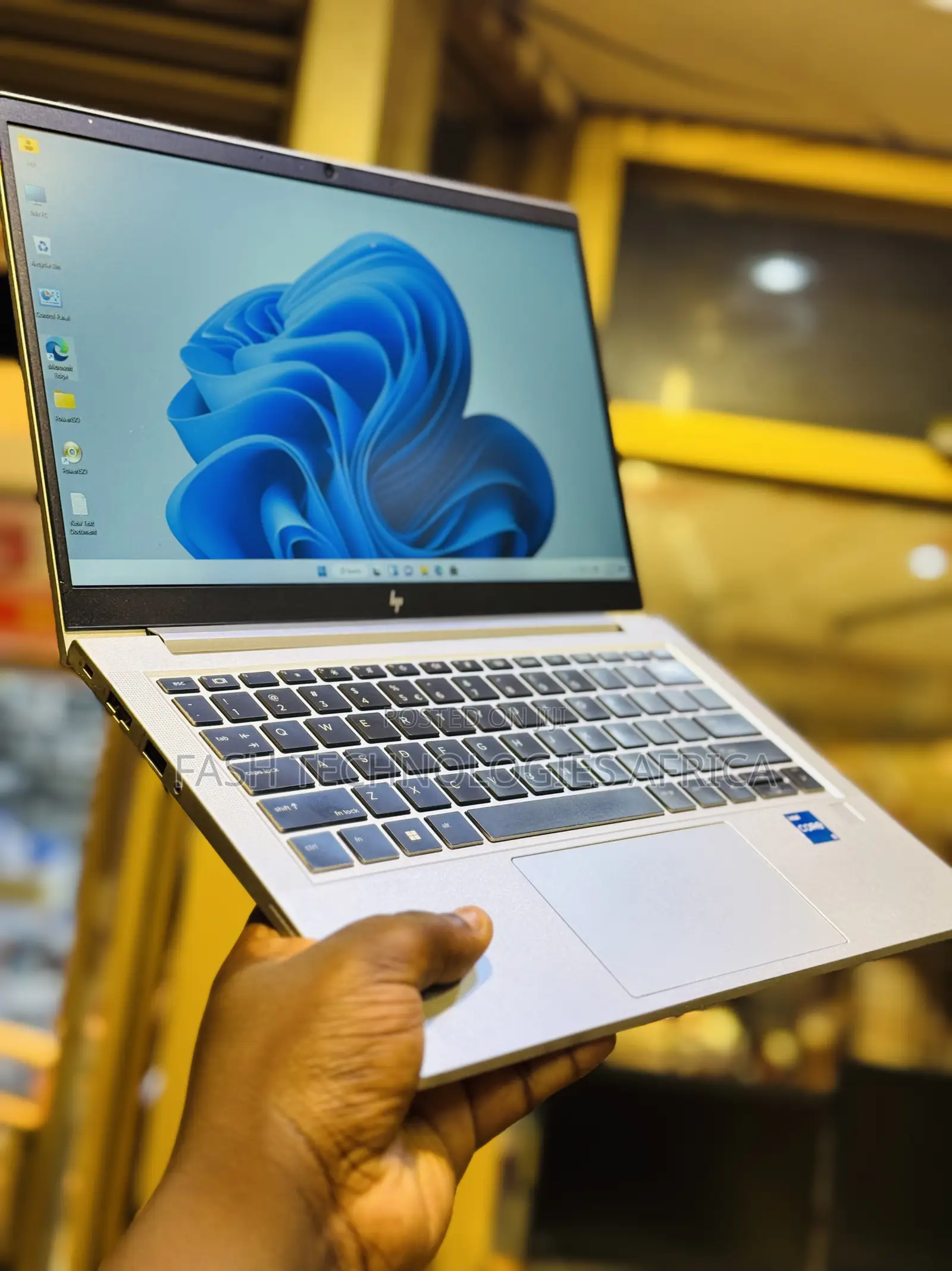 New Laptop HP 630 16GB Intel Core i7 SSD 512GB