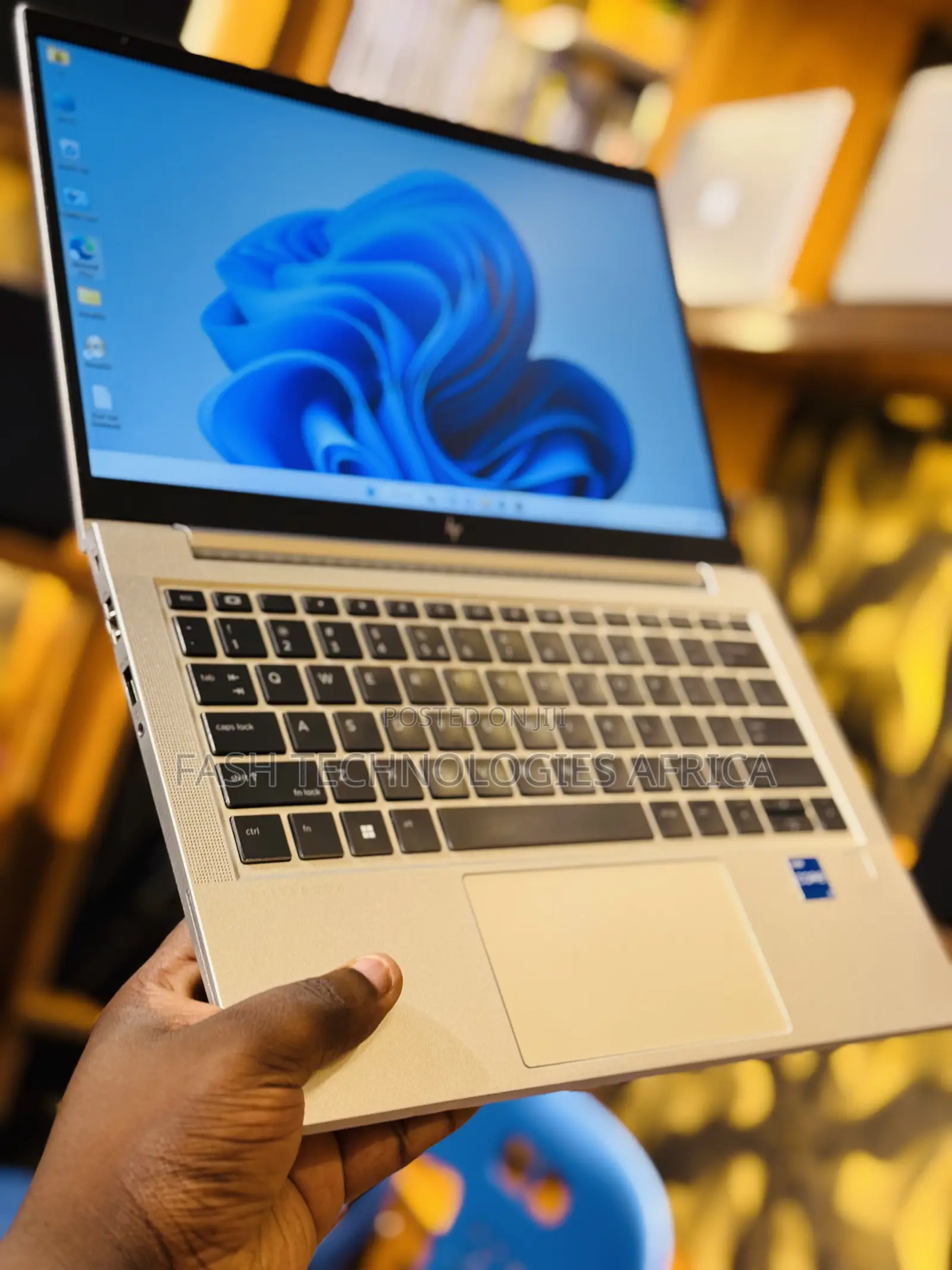 New Laptop HP 630 16GB Intel Core i7 SSD 512GB