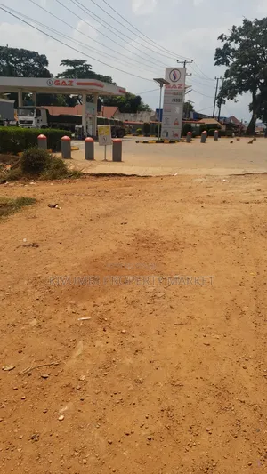 12decimals Land for Sale at Namawojjolo Near the Market.
