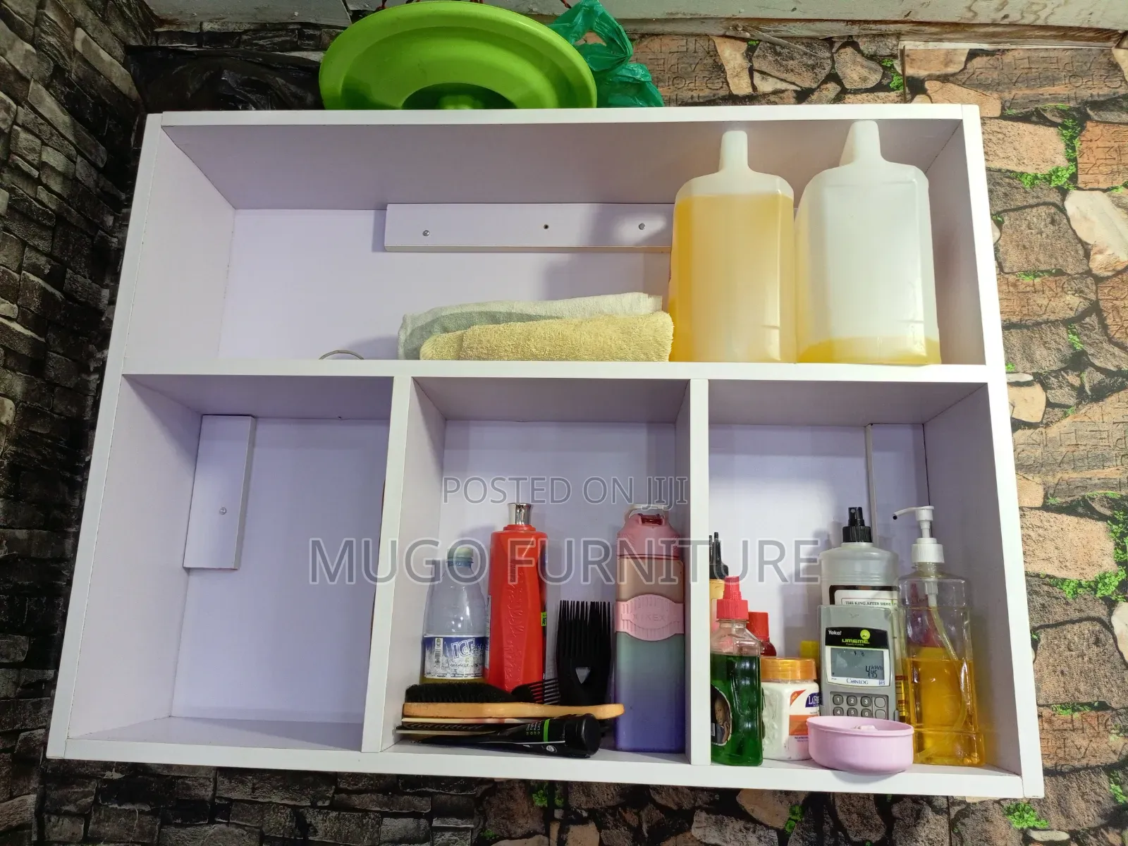 Salon Setting
