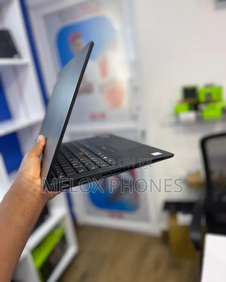 New Laptop Lenovo ThinkPad X1 Carbon 16GB Intel Core i7 SSD 256GB