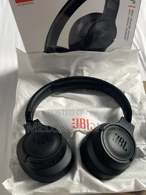 JBL Tune 760nc