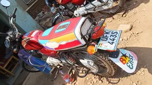 Bajaj Boxer 100 2018 Red