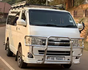 Toyota HiAce 2011 White