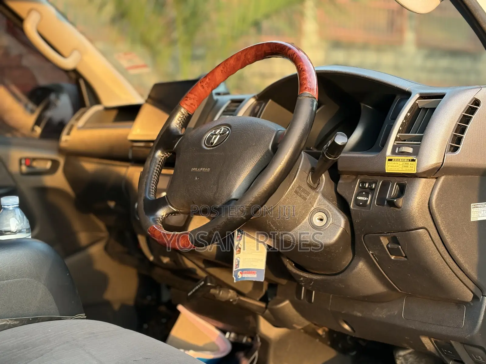 Toyota HiAce 2011 White