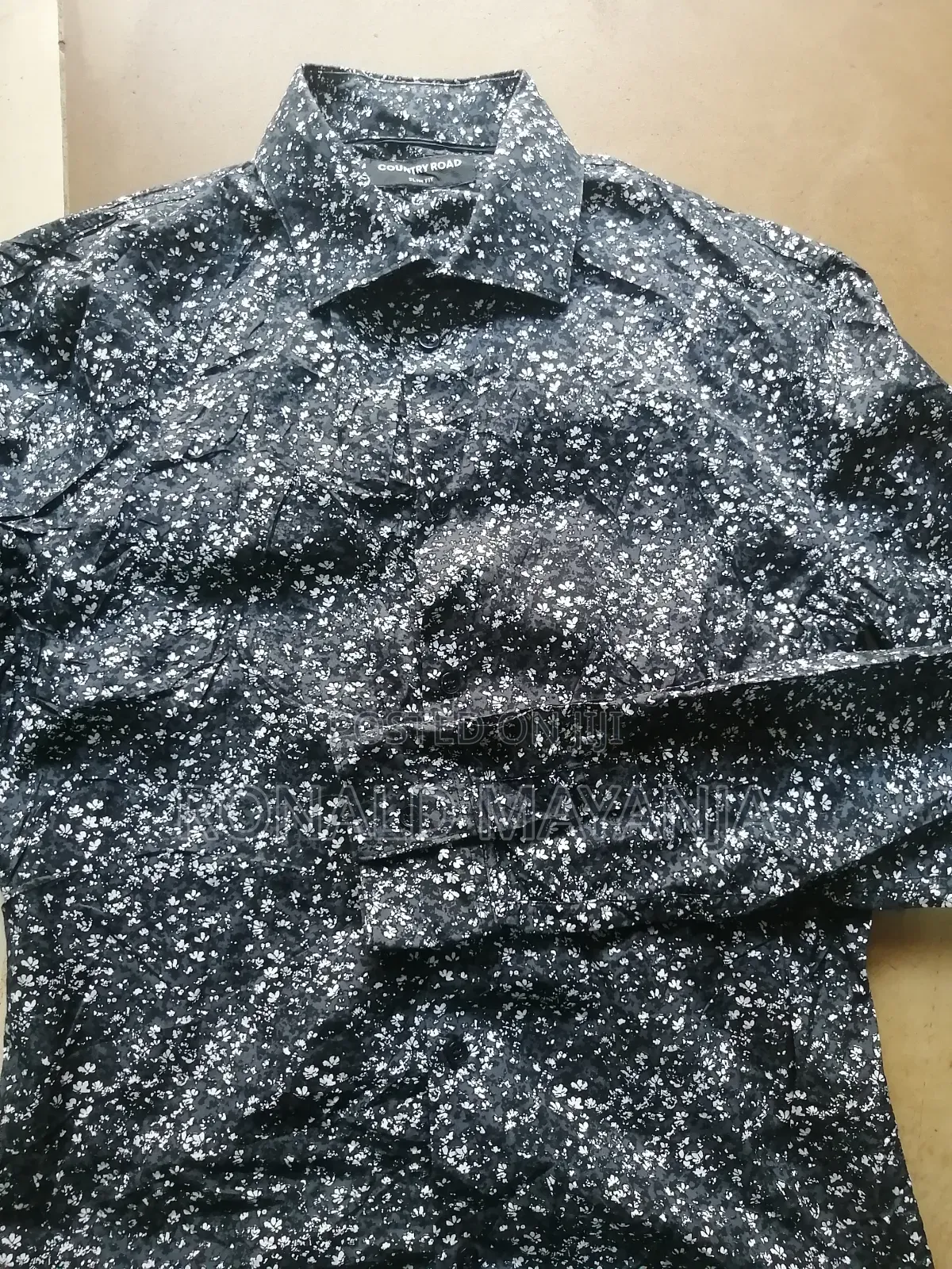 Original First Class Men's Second Hand Shirts.