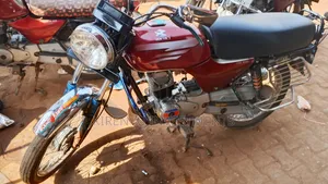 Bajaj Boxer 100 2018 Red