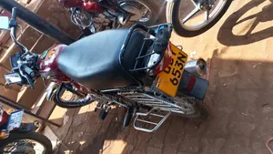 Bajaj Boxer 100 2018 Red