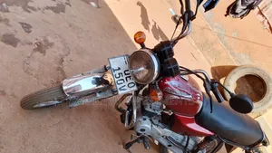 Bajaj Boxer 100 2018 Red