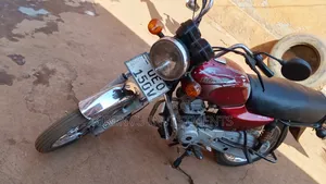 Bajaj Boxer 100 2018 Red