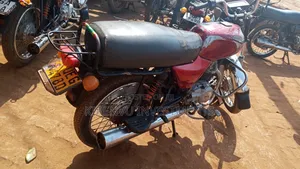 Bajaj Boxer 100 2018 Red