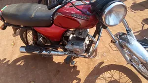 Bajaj Boxer 100 2018 Red