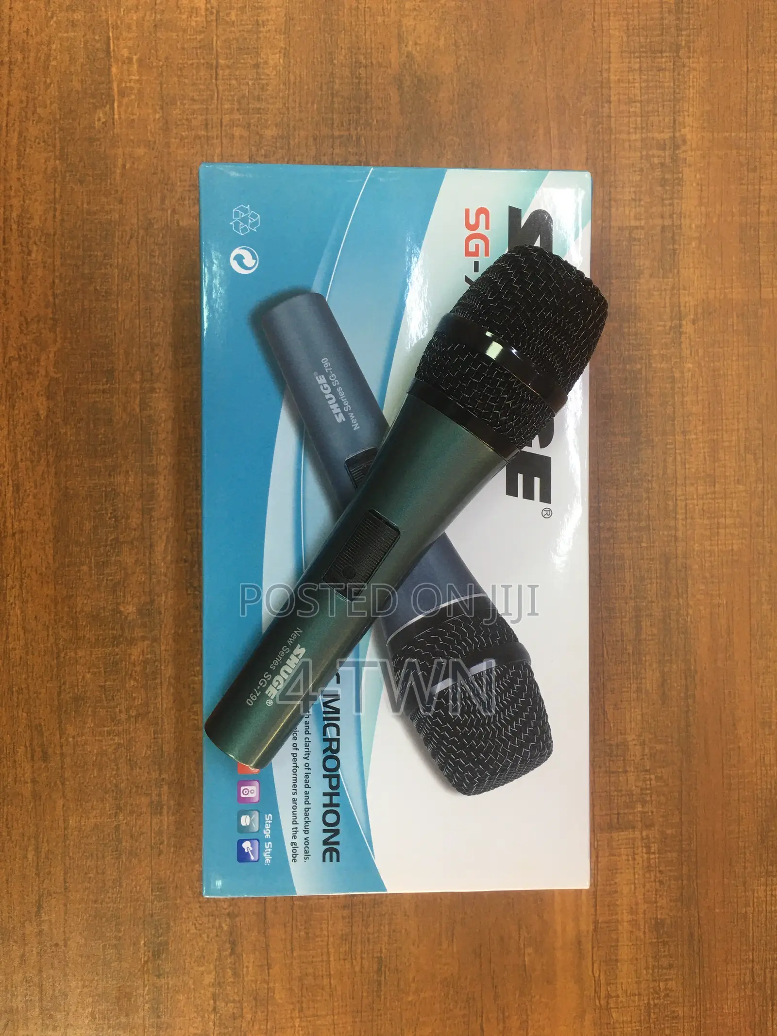 Microphone