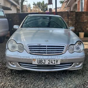 Mercedes-Benz C180 2006 Silver