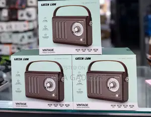 Green Lion Vintage Radio Speaker