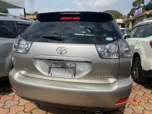 Toyota Harrier 2.4 4WD 2013