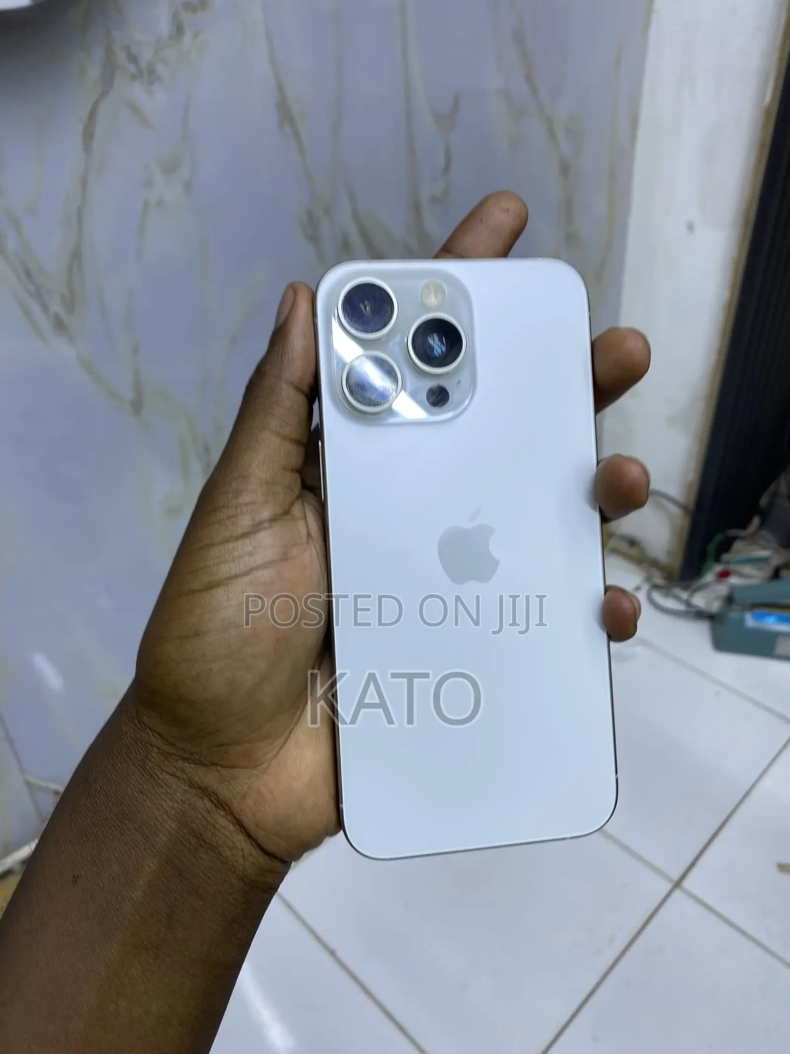 Apple iPhone 15 Pro Max 256 GB White