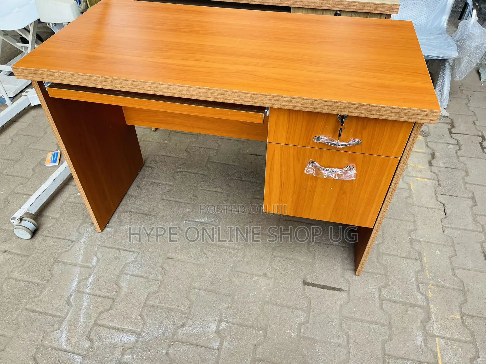 Brandnew 4feets Office Table