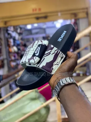 Nike Adjustable Graphic Slides