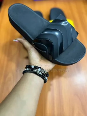 Modern Wave-Design Casual Slides