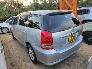 Toyota Wish 2006 Silver