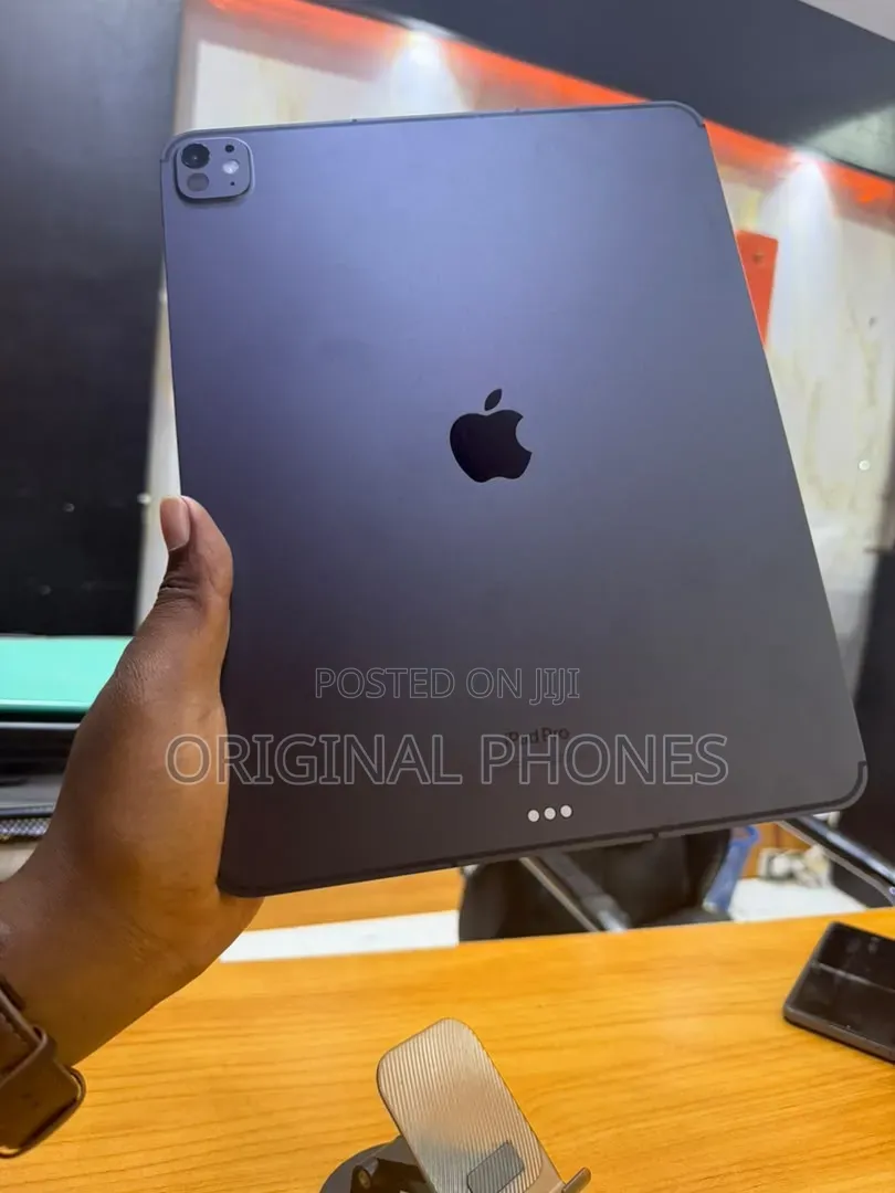 Apple iPad Pro 13 (2024) 1 TB Gray