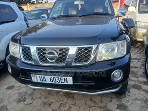 Nissan Patrol 2012 Black