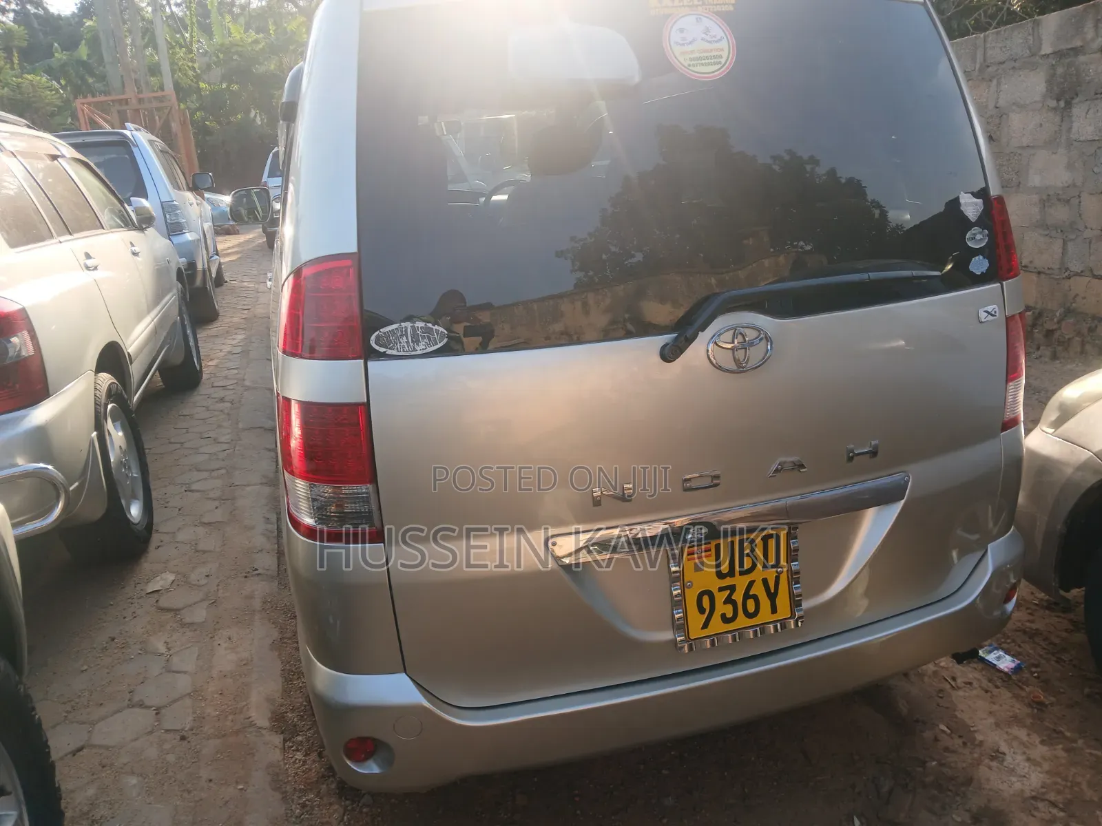 Toyota Noah 2004 Silver