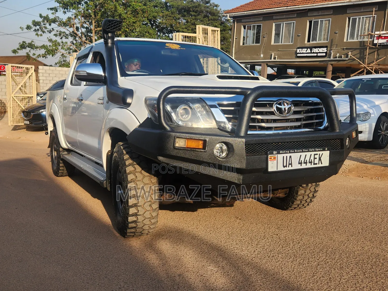 Toyota Hilux 2017 White