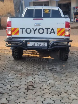 Toyota Hilux 2017 White