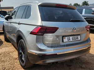 Volkswagen Tiguan 2016 Silver