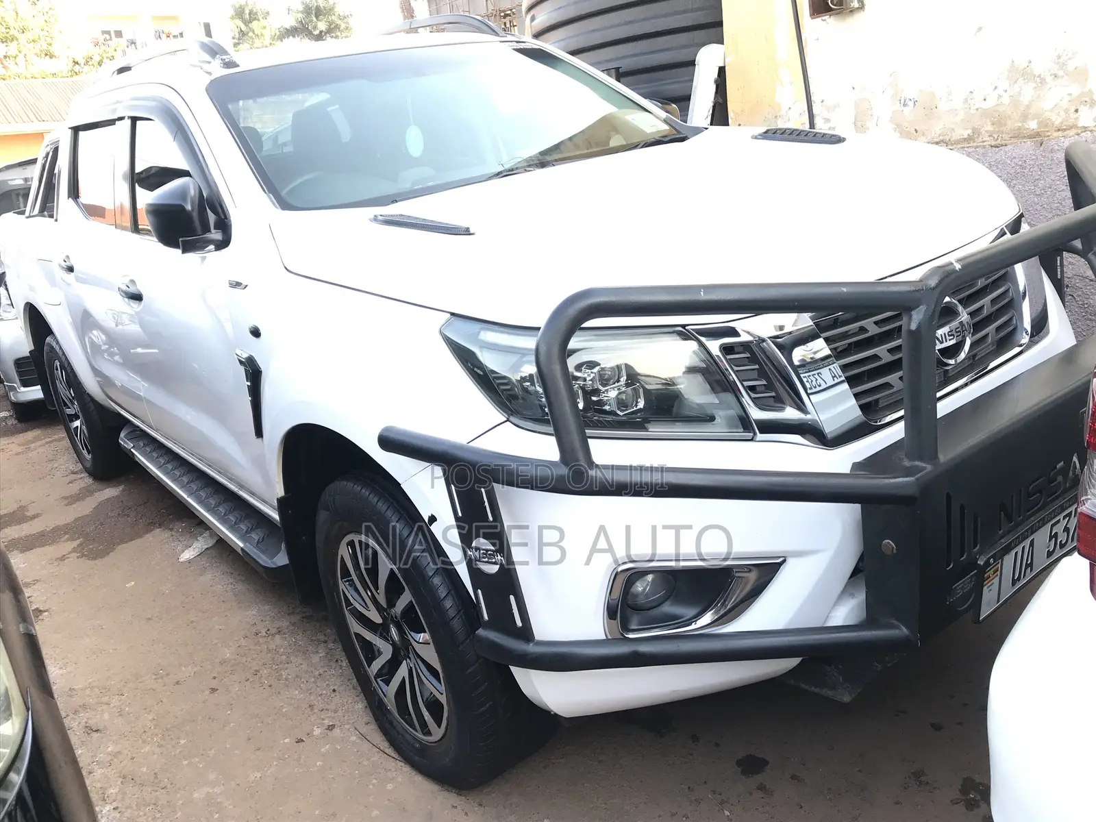 Nissan Navara 2015 White